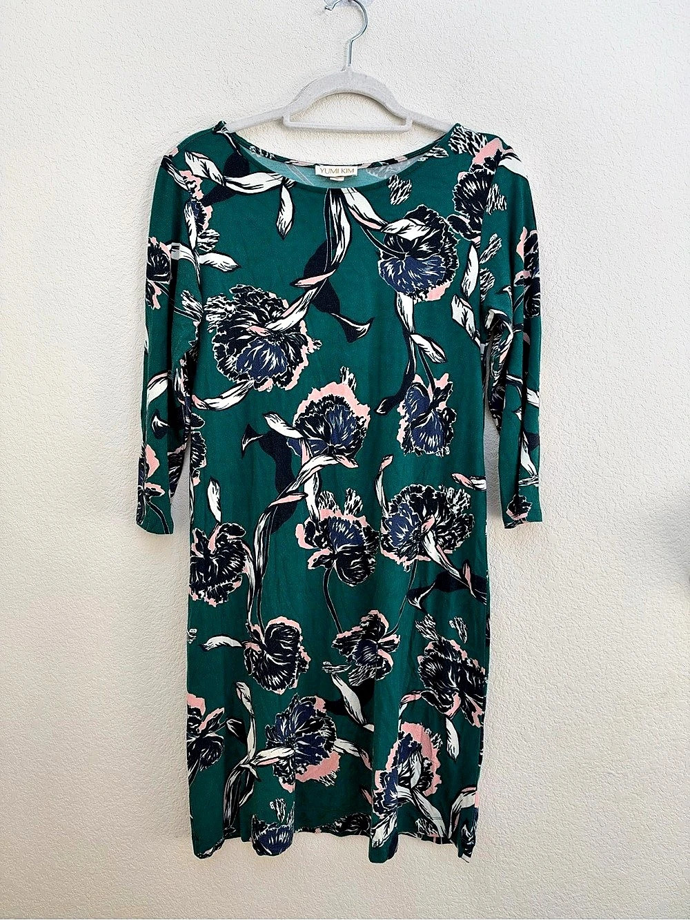 Yumi Kim Alice Shift Dress Floral Mini Dress in Green & Pink Size Medium